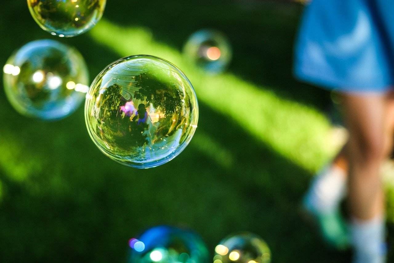 soap bubbles, reflection, play-801835.jpg